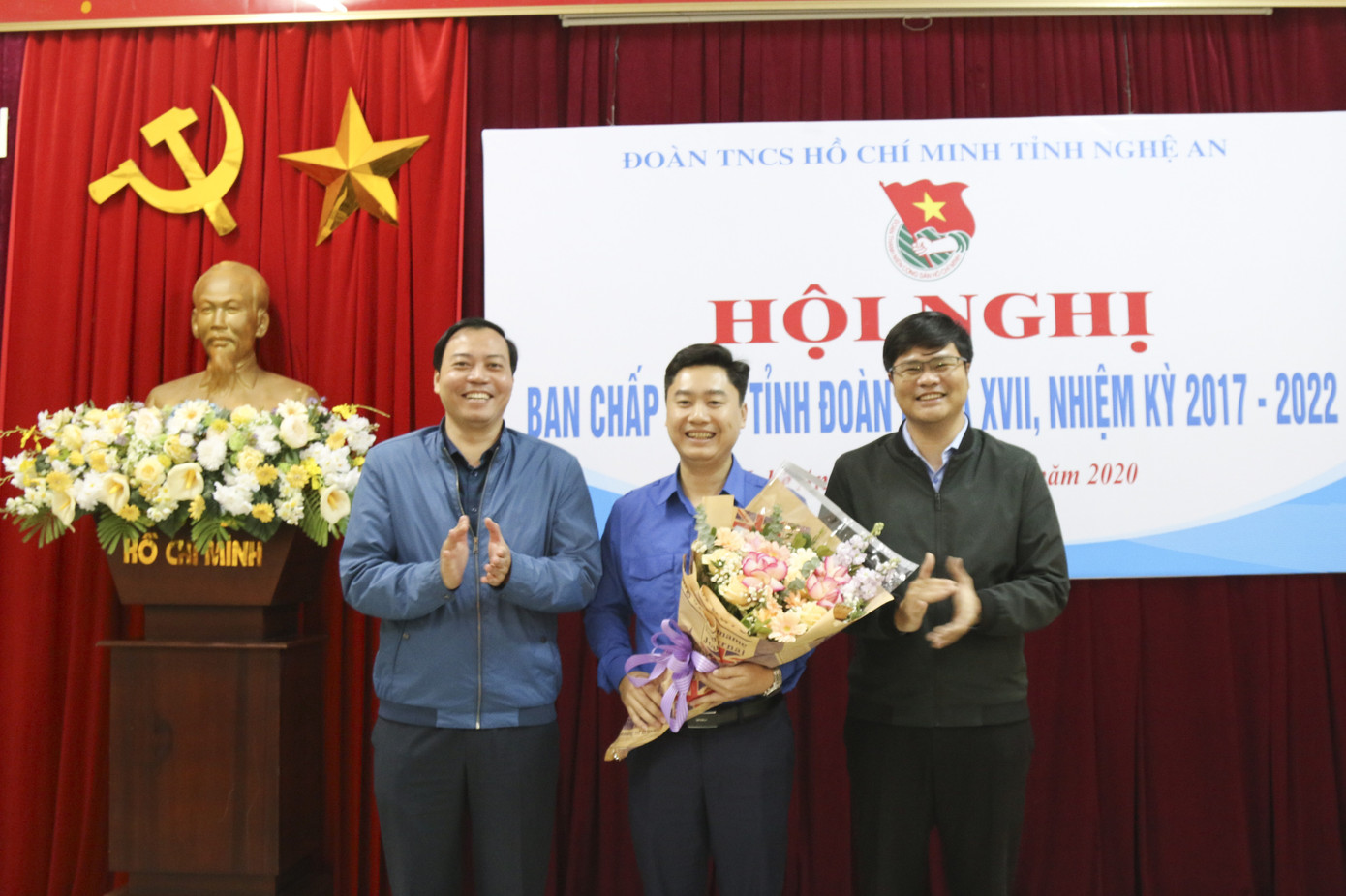 Anh Lê Văn Lương giữ chức Bí thư Tỉnh đoàn Nghệ An ảnh 6