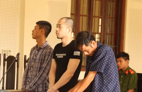 Tuyên án các bị cáo vụ 500kg ma túy vứt ở cánh đồng muối ảnh 1