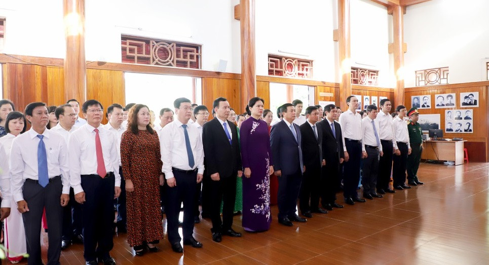 Đồng chí Nguyễn Thị Minh Khai với cách mạng và quê hương Nghệ An ảnh 1