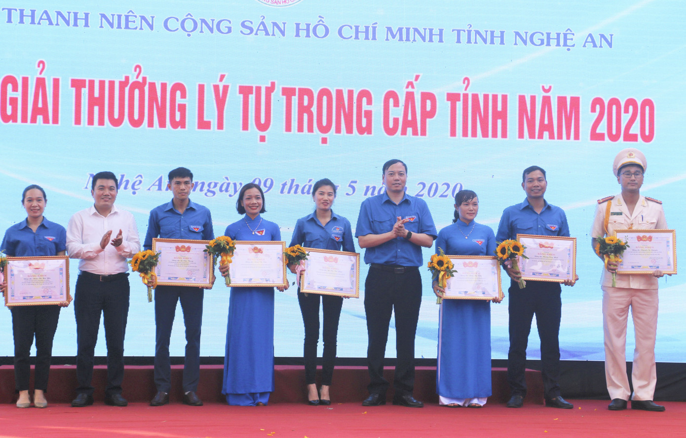 Tỉnh đoàn Nghệ An tuyên dương 26 thanh thiếu nhi tiêu biểu ảnh 5