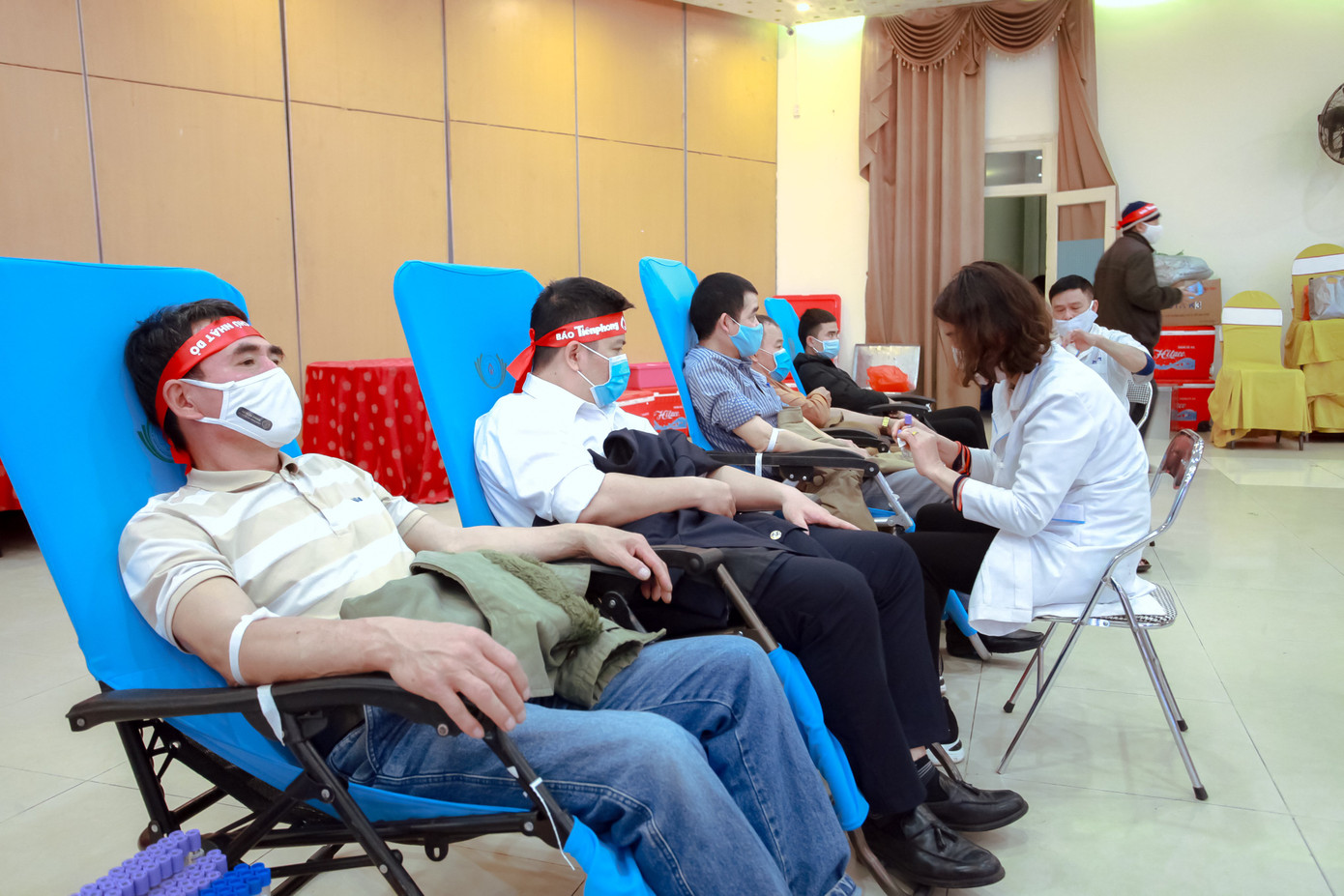 Ấm áp Chủ nhật đỏ tại Nghệ An ảnh 15