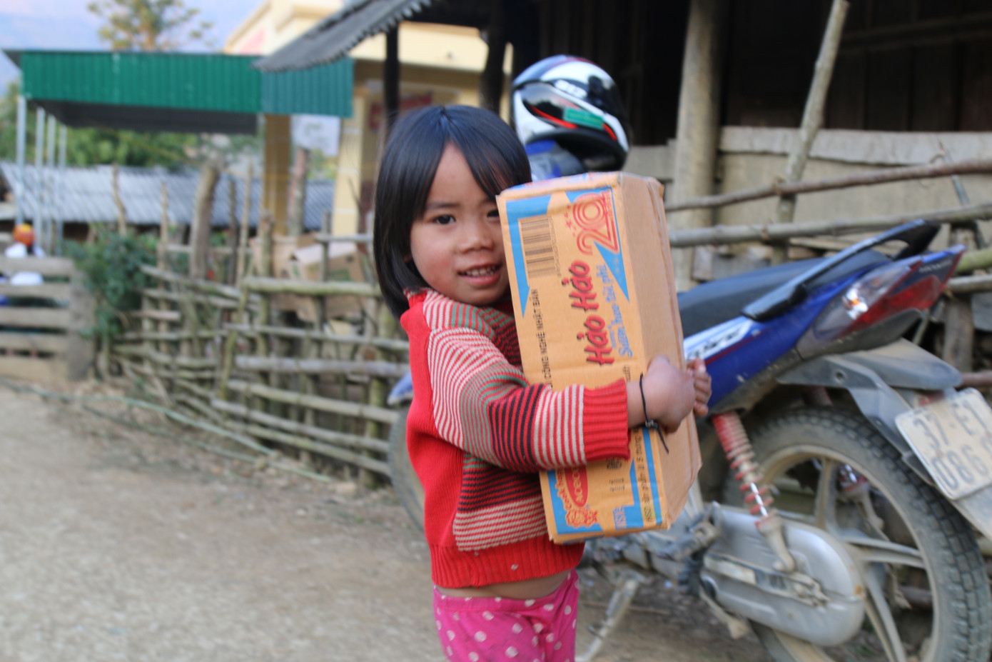 Mang Tết ấm đến với người nghèo ở miền Tây xứ Nghệ ảnh 10