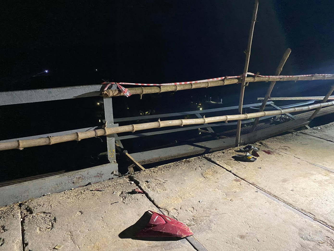 Vụ tai nạn 5 người tử vong: Phó Chủ tịch Ủy ban ATGT Quốc gia vào hiện trường kiểm tra ảnh 1