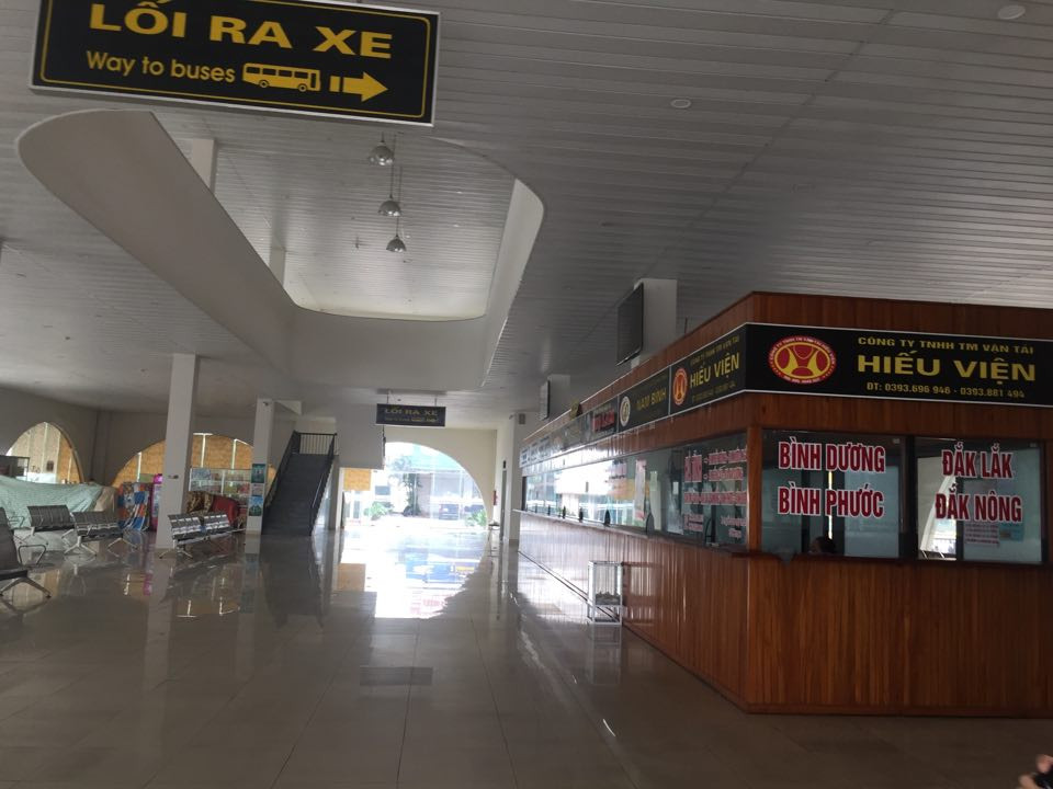 Hàng loạt xe khách ở Hà Tĩnh buộc dừng hoạt động vì 'cứ chạy là lỗ' ảnh 3