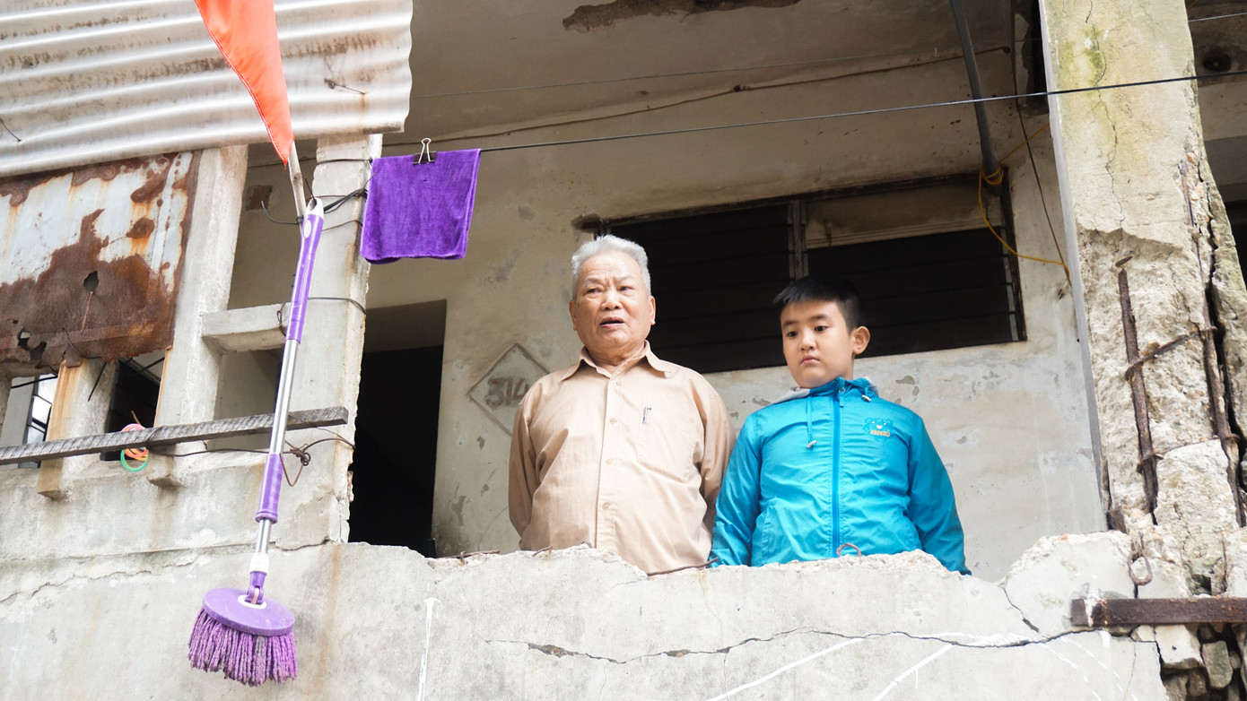 Chung cư nứt toác, hàng ngàn cư dân di dời khẩn cấp ảnh 4