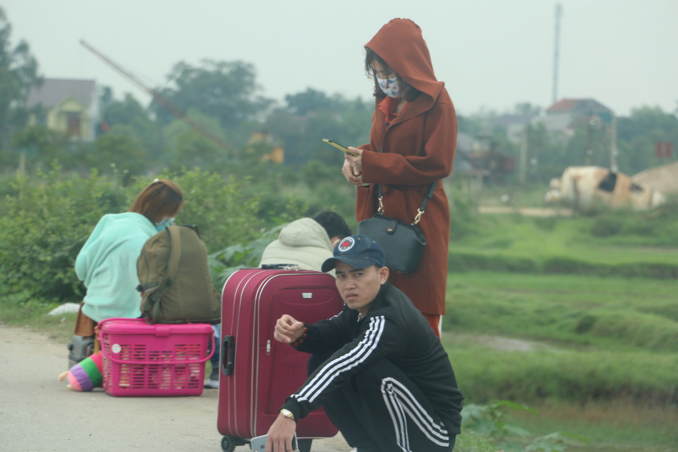 Sau tết, lao động Nghệ An hối hả đón xe vào Nam, ra Bắc ảnh 9