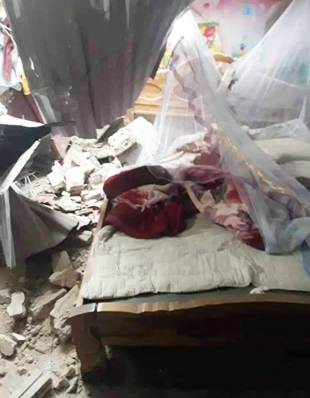 Container đâm sập 3 ngôi nhà, nhiều người đang ngủ may mắn thoát chết ảnh 2