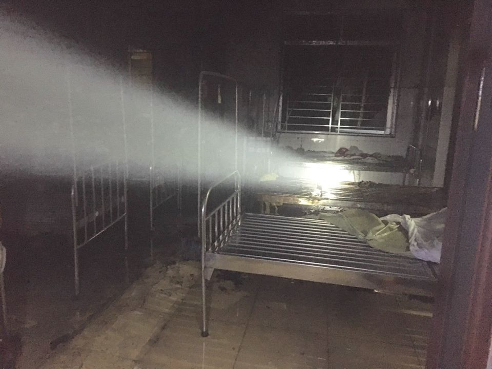 Nam bệnh nhân đốt cháy bệnh viện, khống chế nữ điều dưỡng trong đêm ảnh 3