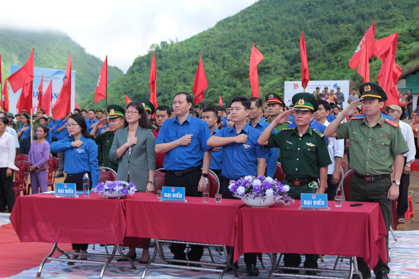 Tuổi trẻ Nghệ An ra quân chiến dịch Tình nguyện hè 2020 ảnh 2