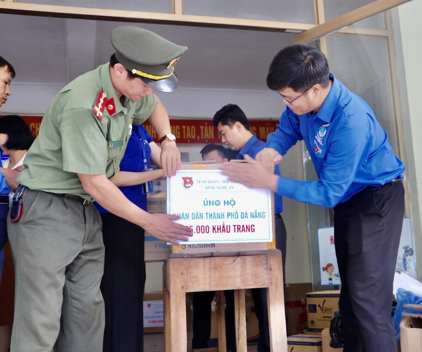 Tuổi trẻ Nghệ An đồng hành sẻ chia cùng Đà Nẵng đẩy lùi COVID-19 ảnh 5