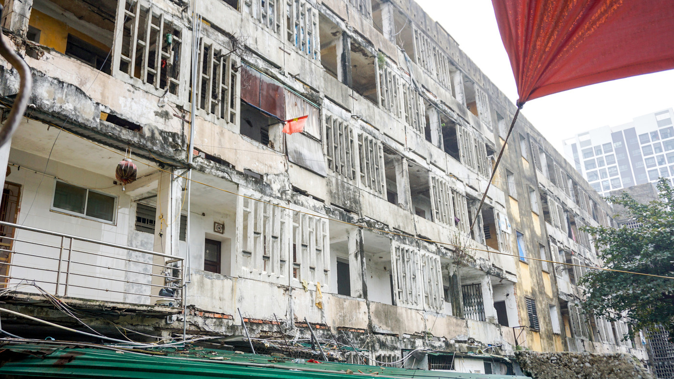 Chung cư nứt toác, hàng ngàn cư dân di dời khẩn cấp ảnh 9