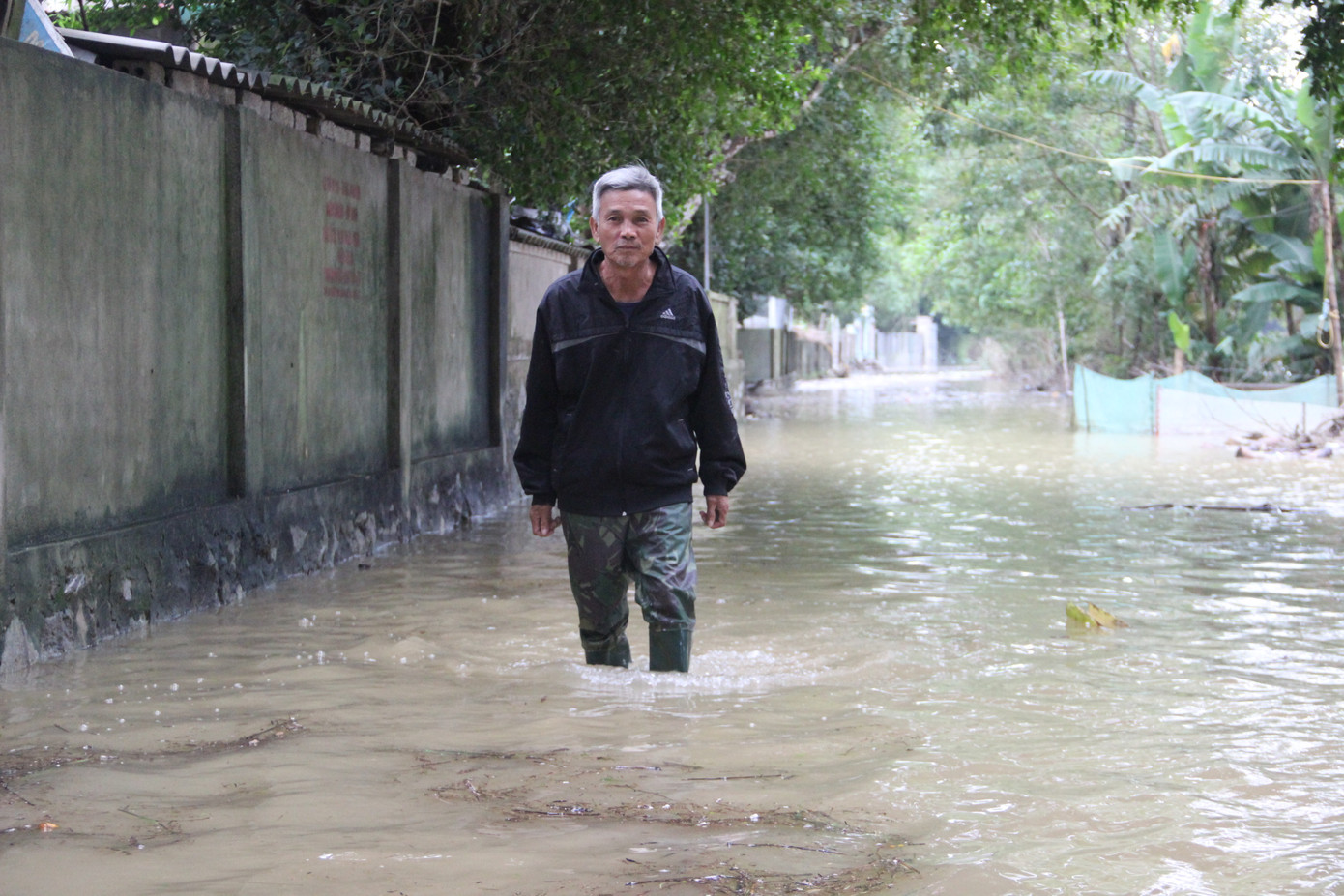 Nước sông Lam dâng cao, Nghệ An ngập lụt trên diện rộng ảnh 1