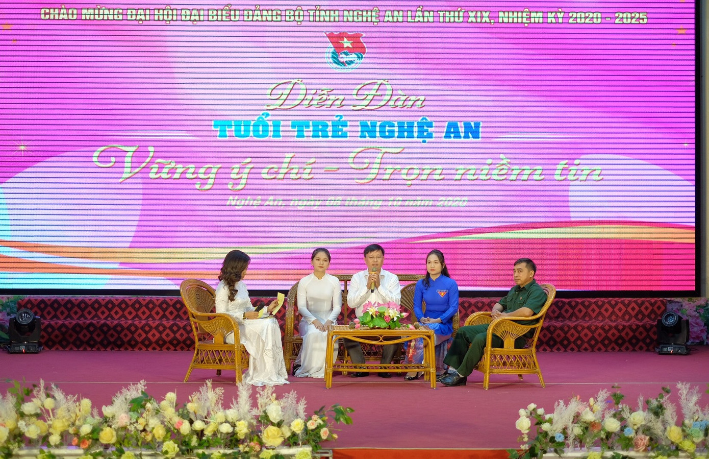 Sôi nổi diễn đàn 'Tuổi trẻ Nghệ An vững ý chí – trọn niềm tin' ảnh 4
