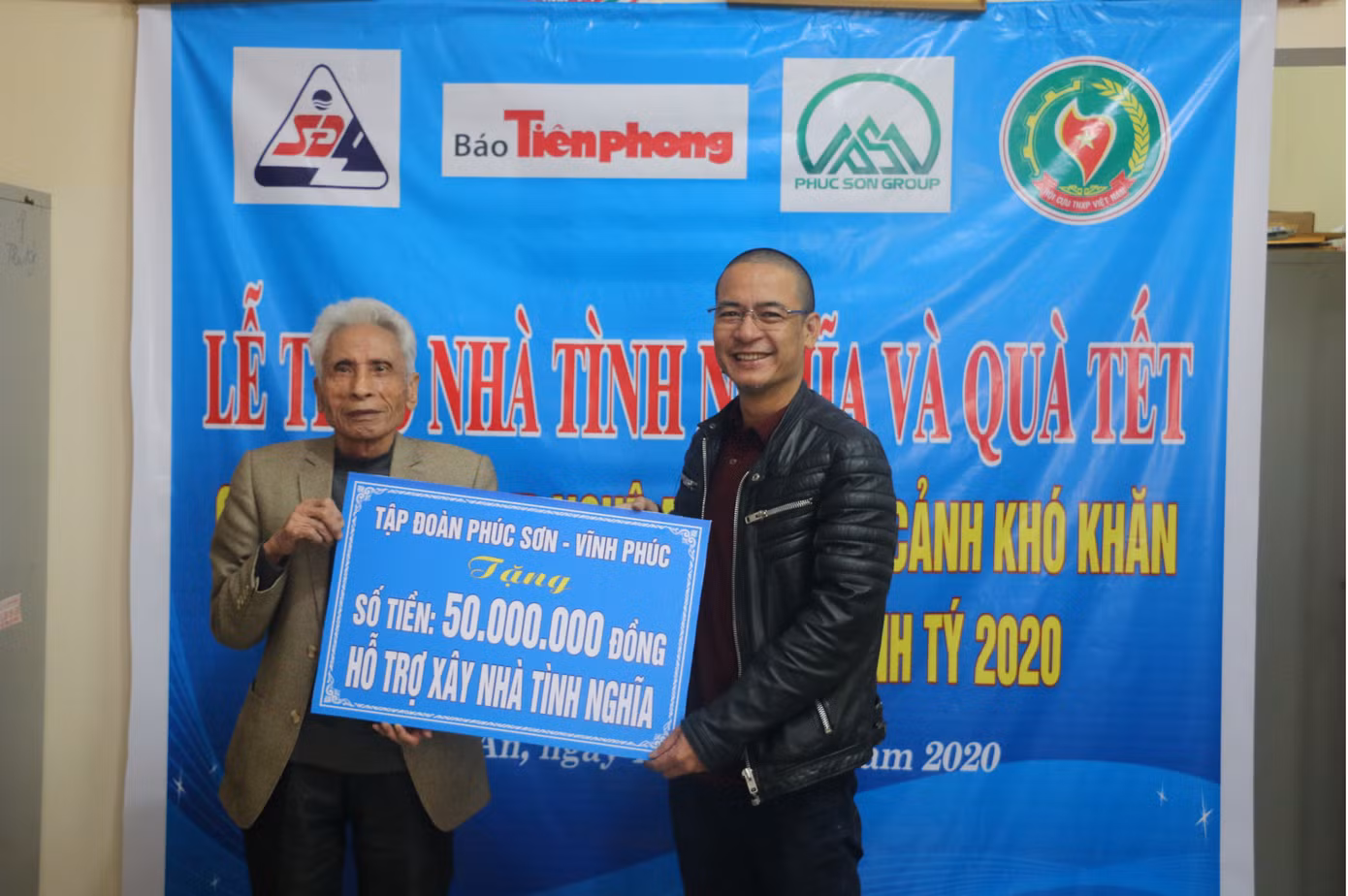 Báo Tiền Phong và nhà tài trợ trao 100 triệu đồng cho cựu TNXP Nghệ An ảnh 1