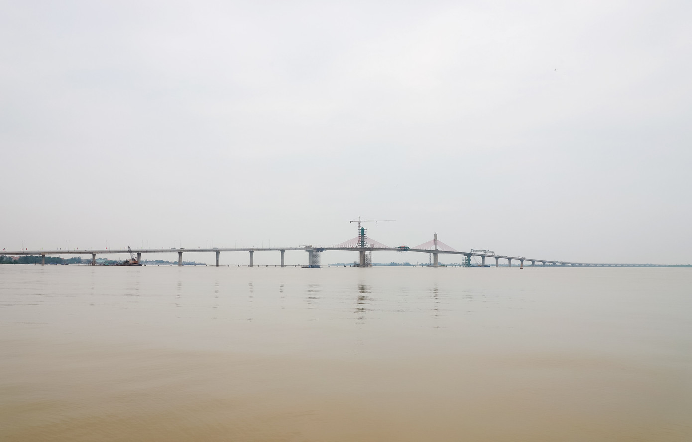 Hợp long cầu Cửa Hội bắc qua sông Lam nối 2 tỉnh Nghệ An, Hà Tĩnh ảnh 3
