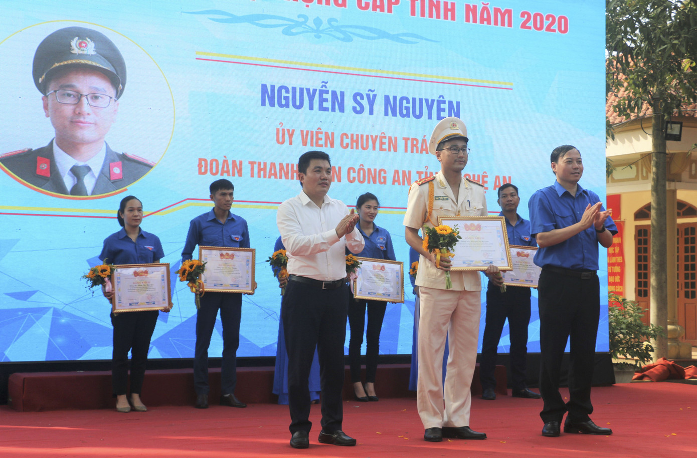 Tỉnh đoàn Nghệ An tuyên dương 26 thanh thiếu nhi tiêu biểu ảnh 4