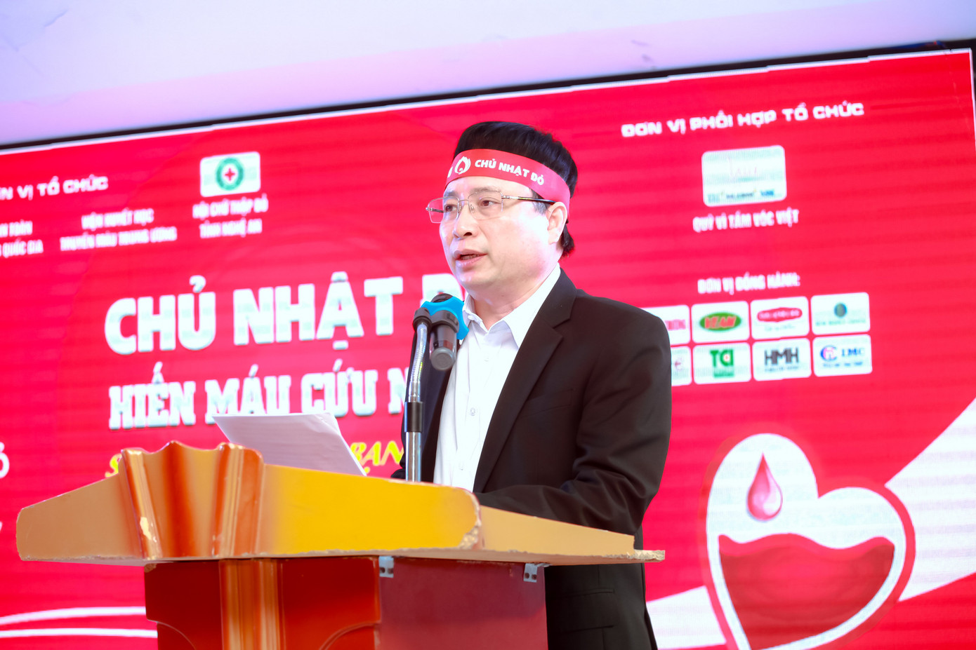 Ấm áp Chủ nhật đỏ tại Nghệ An ảnh 5