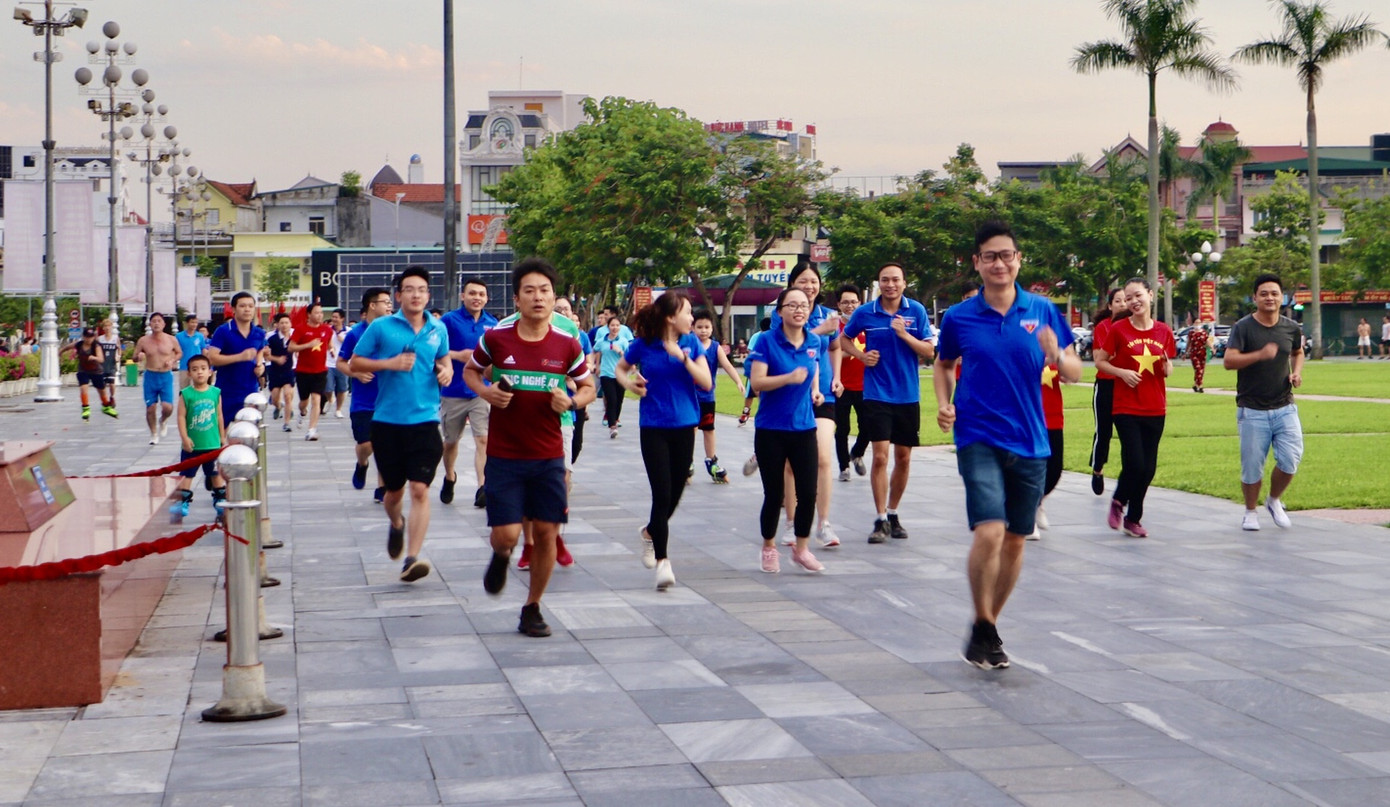 Sôi nổi ‘Những bước chân vì cộng đồng’ chặng 2 ảnh 4