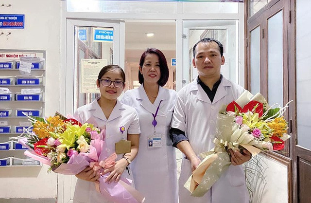 Nữ bác sĩ 2 lần hoãn cưới xung phong vào tâm dịch: Hết dịch sẽ về lo tổ ấm ảnh 1