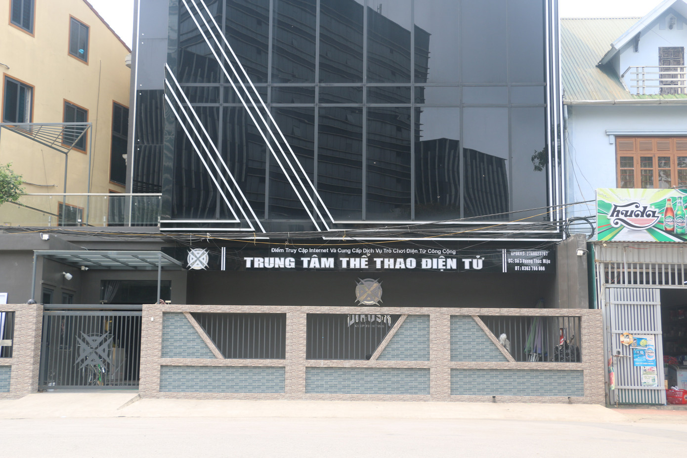 Nghệ An: Bất chấp ‘lệnh cấm’, nhiều quán cà phê mở cửa đón khách ảnh 1