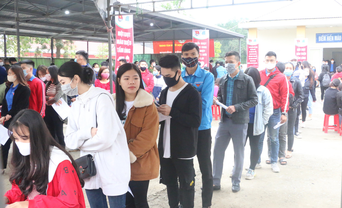 Tuổi trẻ Nghệ An hưởng ứng ‘Hiến máu an toàn - Đừng ngại COVID’ ảnh 14