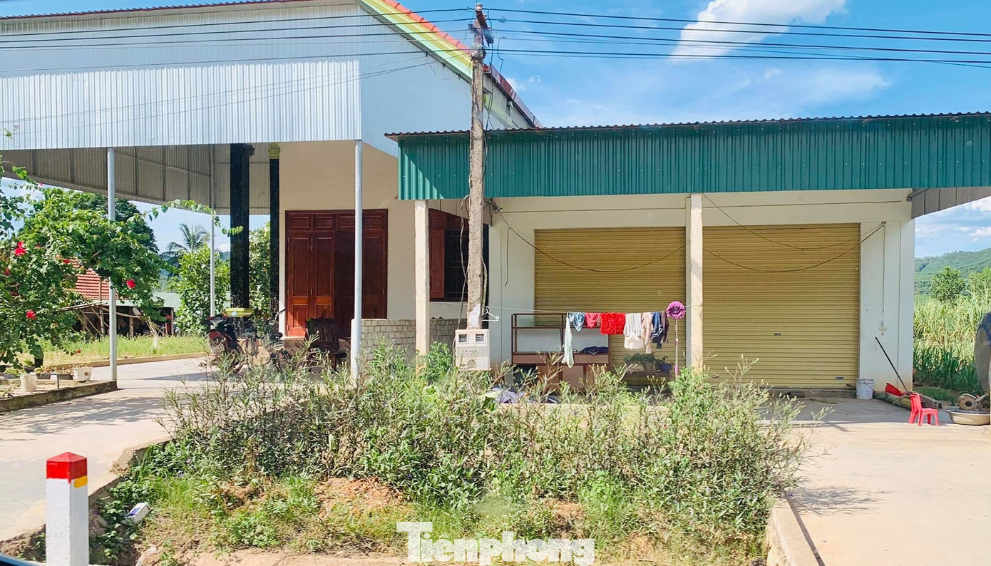 Những ngôi nhà của hộ dân 'bỗng dưng' thoát nghèo sau khi nhận hỗ trợ COVID-19 ảnh 2