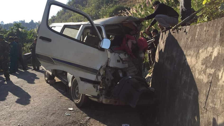 Xe chở người khuyết tật bị nạn ở biên giới, 2 người chết, nhiều người bị thương ảnh 5