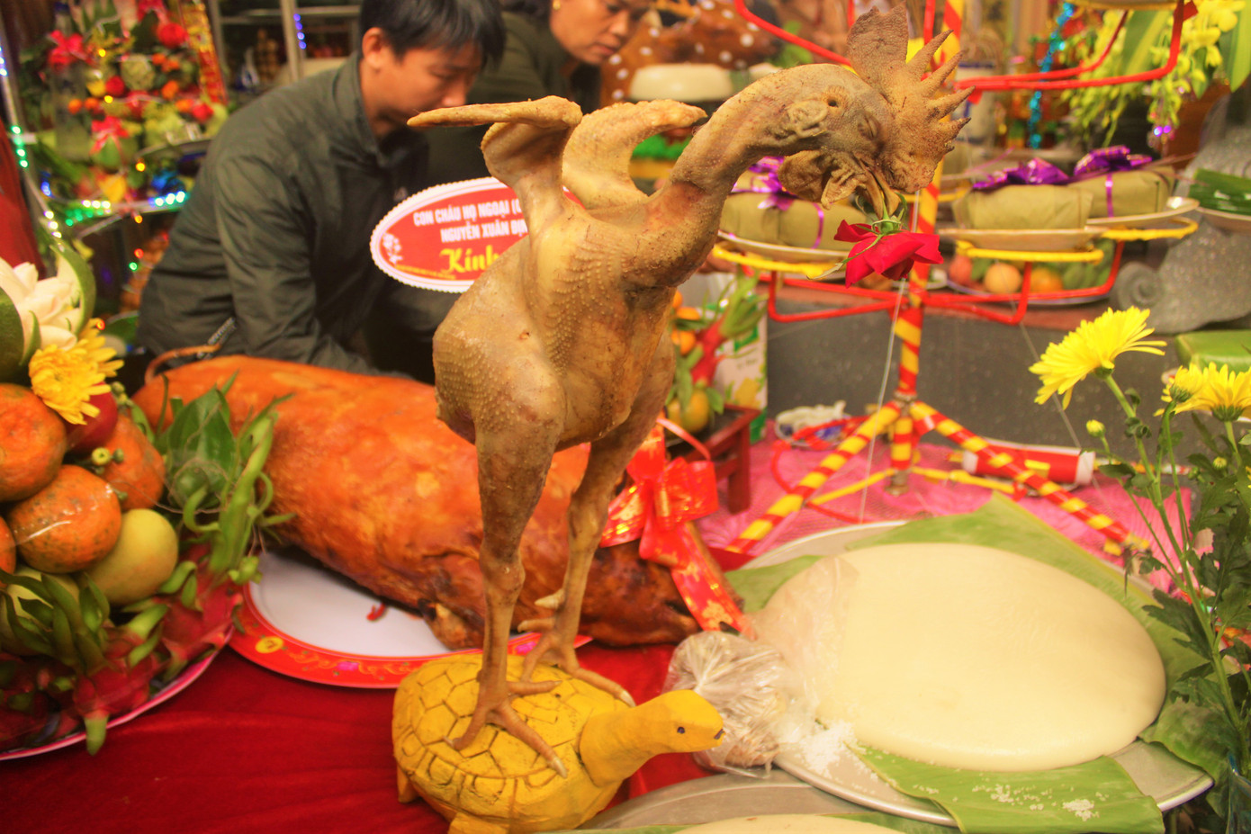 Lạ mắt xem đội gà bay trong mâm cúng rằm tháng Giêng ở Hà Tĩnh ảnh 12