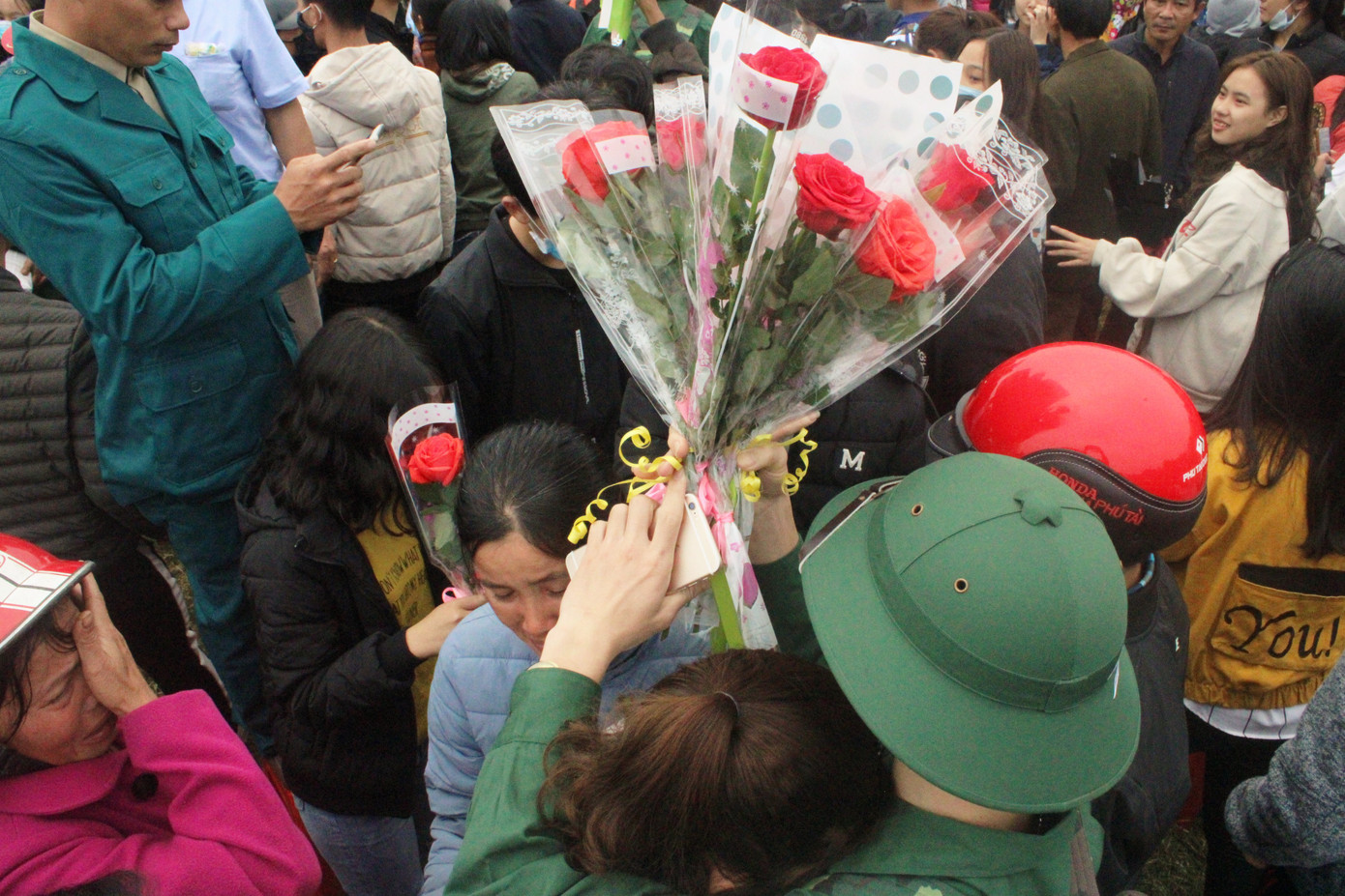 Hơn 1.000 thanh niên Hà Tĩnh lên đường nhập ngũ ảnh 9