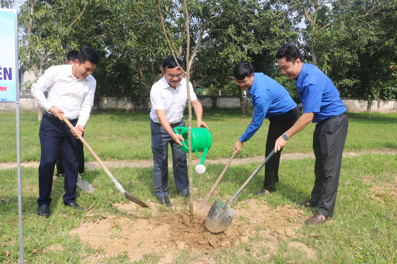 Tỉnh đoàn Nghệ An tuyên dương 26 thanh thiếu nhi tiêu biểu ảnh 9