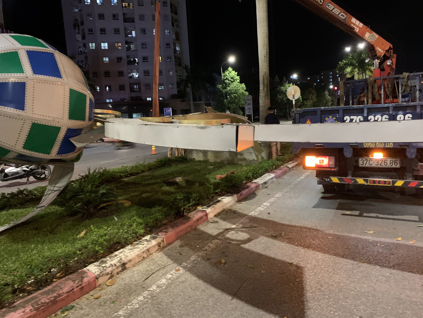 Lộ nguyên nhân công trình 11 tỷ đồng ở TP Vinh đổ gãy chỉ sau trận giông lốc ảnh 2