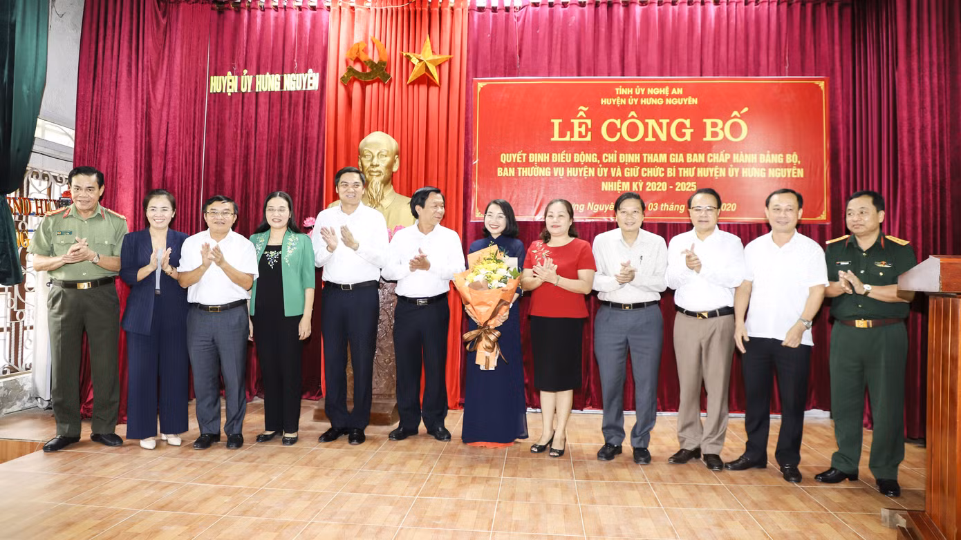 Quyền Bí thư tỉnh đoàn Nghệ An được điều động làm Bí thư Huyện ủy ảnh 3