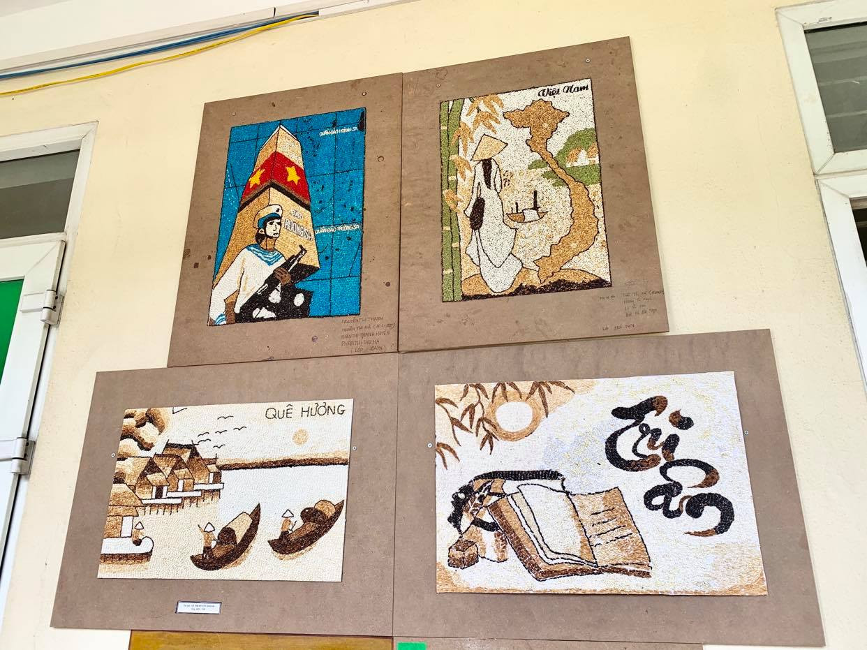 Triển lãm đấu giá tranh gạo gây quỹ giúp sinh viên khó khăn ảnh 2