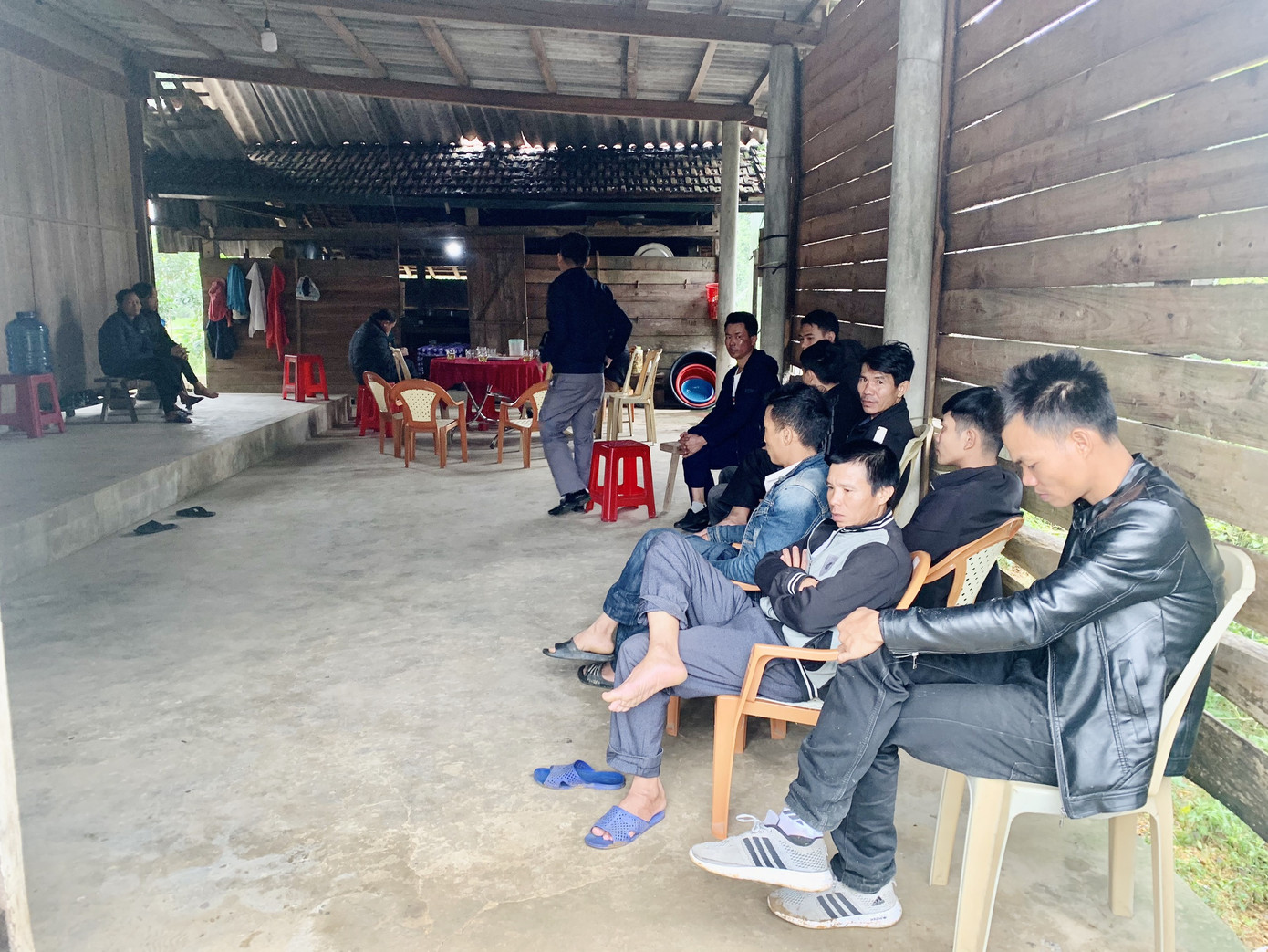 Vụ chìm tàu Vietship 01: Nỗi đau nơi xóm nghèo cùng lúc chịu tang thương ảnh 4