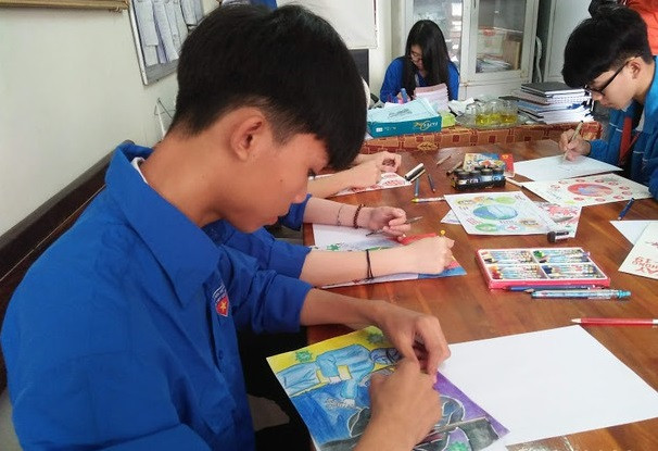 Học sinh Nghệ An nhảy 'Ghen Cô Vy' tuyên truyền phòng chống dịch ảnh 1