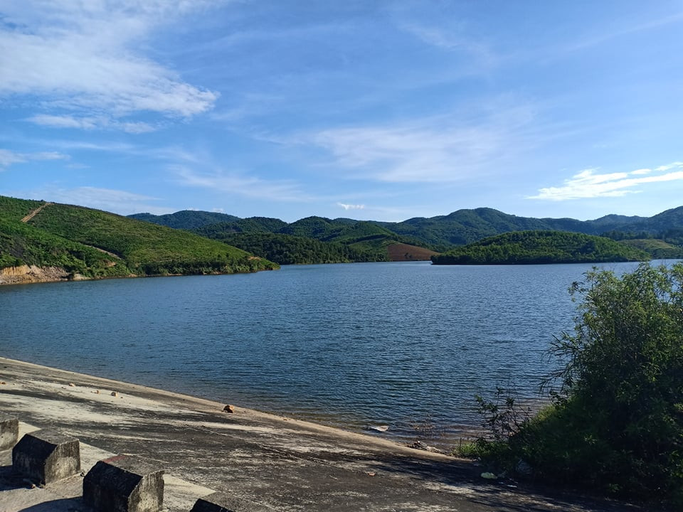 Rủ nhau tắm đập, hai học sinh đuối nước thương tâm ảnh 1