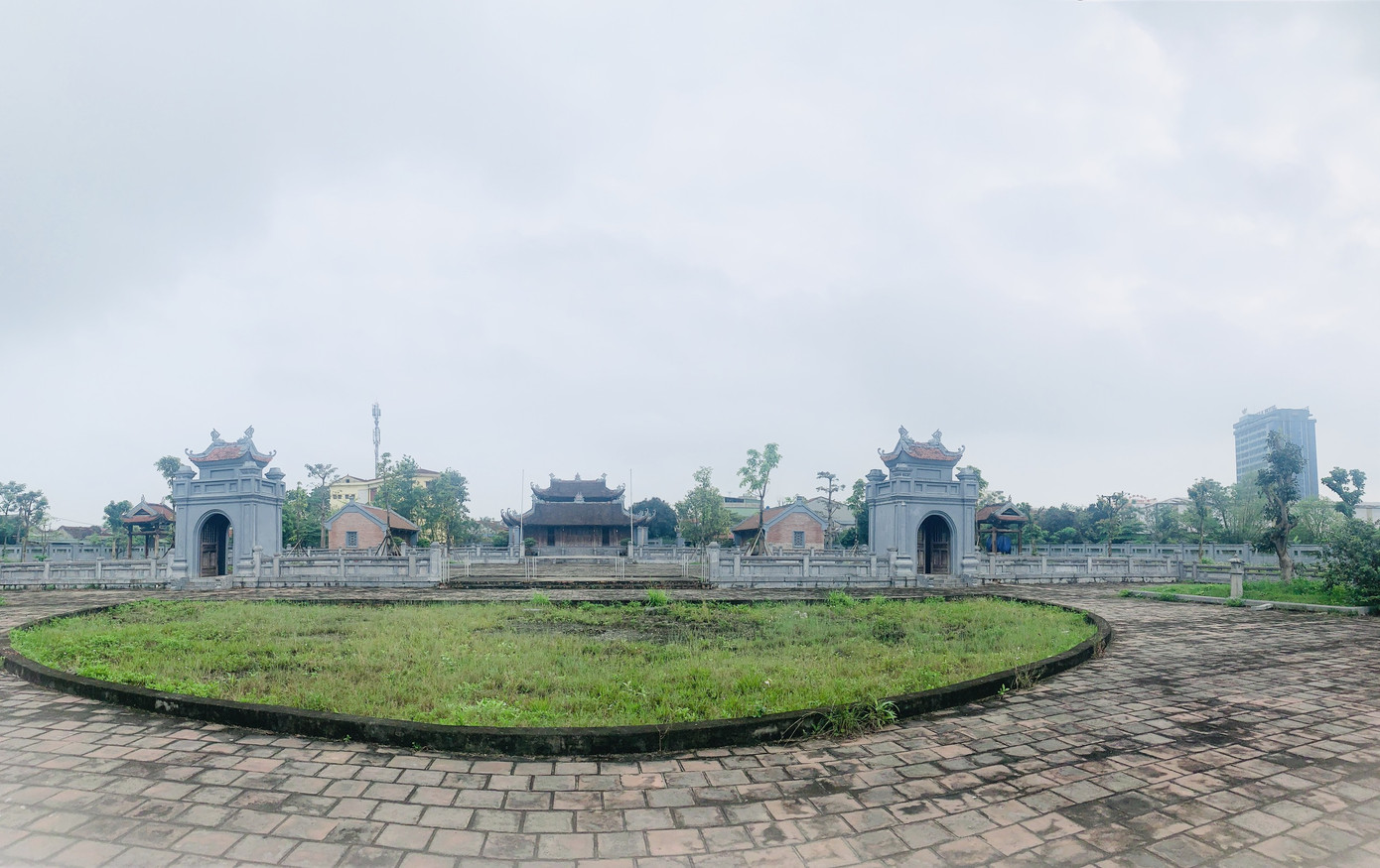 Công trình Văn Miếu gần 80 tỉ ở Hà Tĩnh xây xong không có đường vào ảnh 2