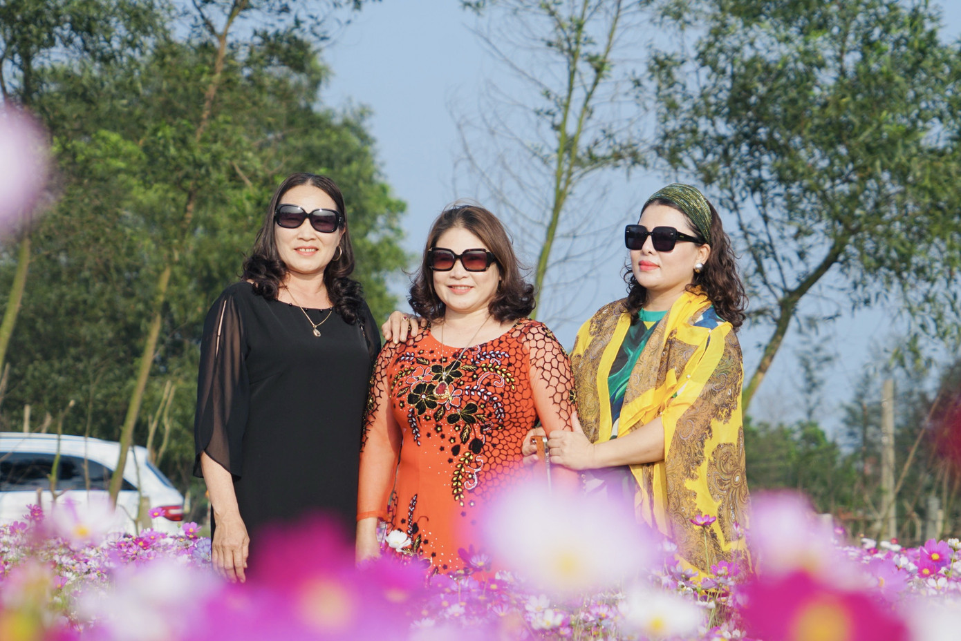 Cánh đồng hoa sao nhái ở Hà Tĩnh thu hút đông bạn trẻ đến chụp hình ảnh 8