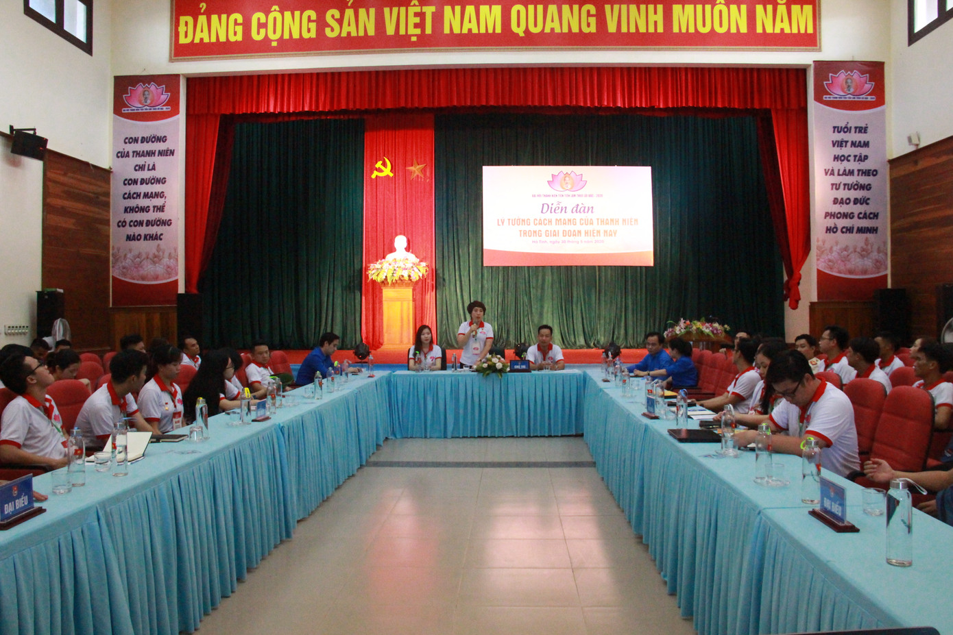 Thanh niên cần vượt qua cám dỗ và tiêu cực ảnh 1