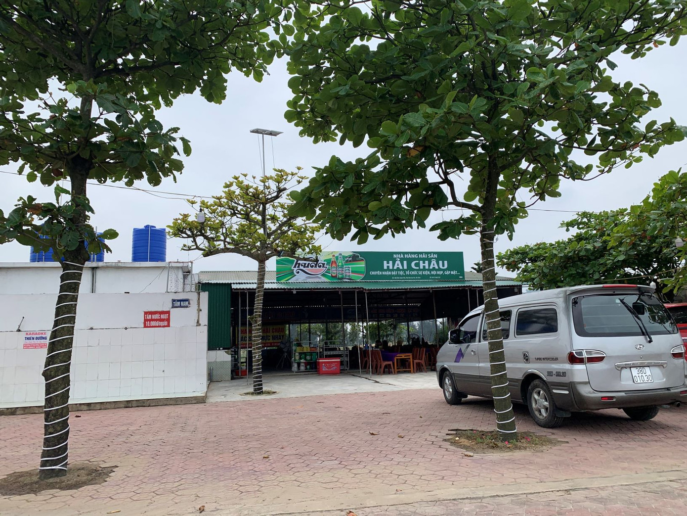 Biển Hà Tĩnh vắng bóng khách trong ngày đầu nghỉ lễ ảnh 11