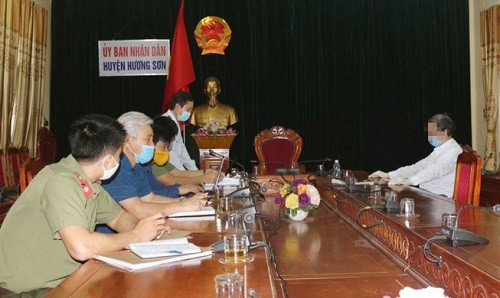 Cựu giáo viên hoang tin trên facebook bị xử phạt 5 triệu đồng ảnh 1