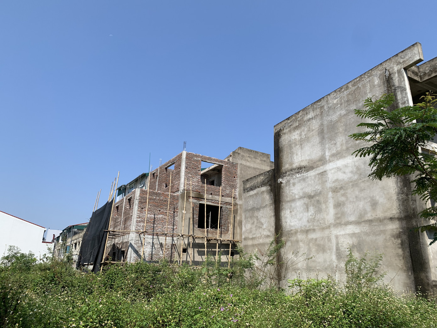 Cảnh nhếch nhác trong khu đô thị 350 tỷ đồng ở Hà Tĩnh bị thanh tra toàn diện ảnh 15