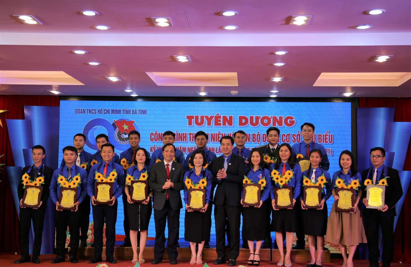 Hà Tĩnh: Tuyên dương 18 công trình thanh niên và cán bộ Đoàn tiêu biểu ​ ảnh 7