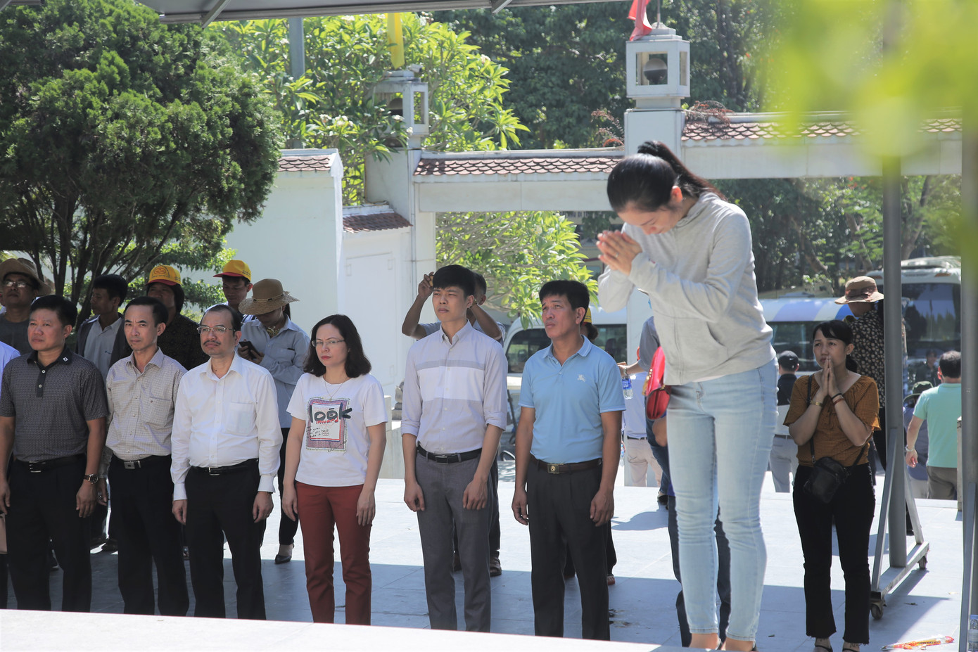 Hàng ngàn lượt khách về hành hương tại ngã ba Đồng Lộc ảnh 12