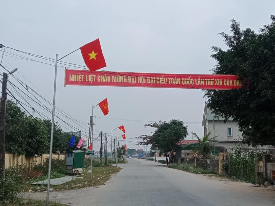 Đỏ thắm Quốc kỳ nơi miền rẻo cao xứ Nghệ ảnh 7