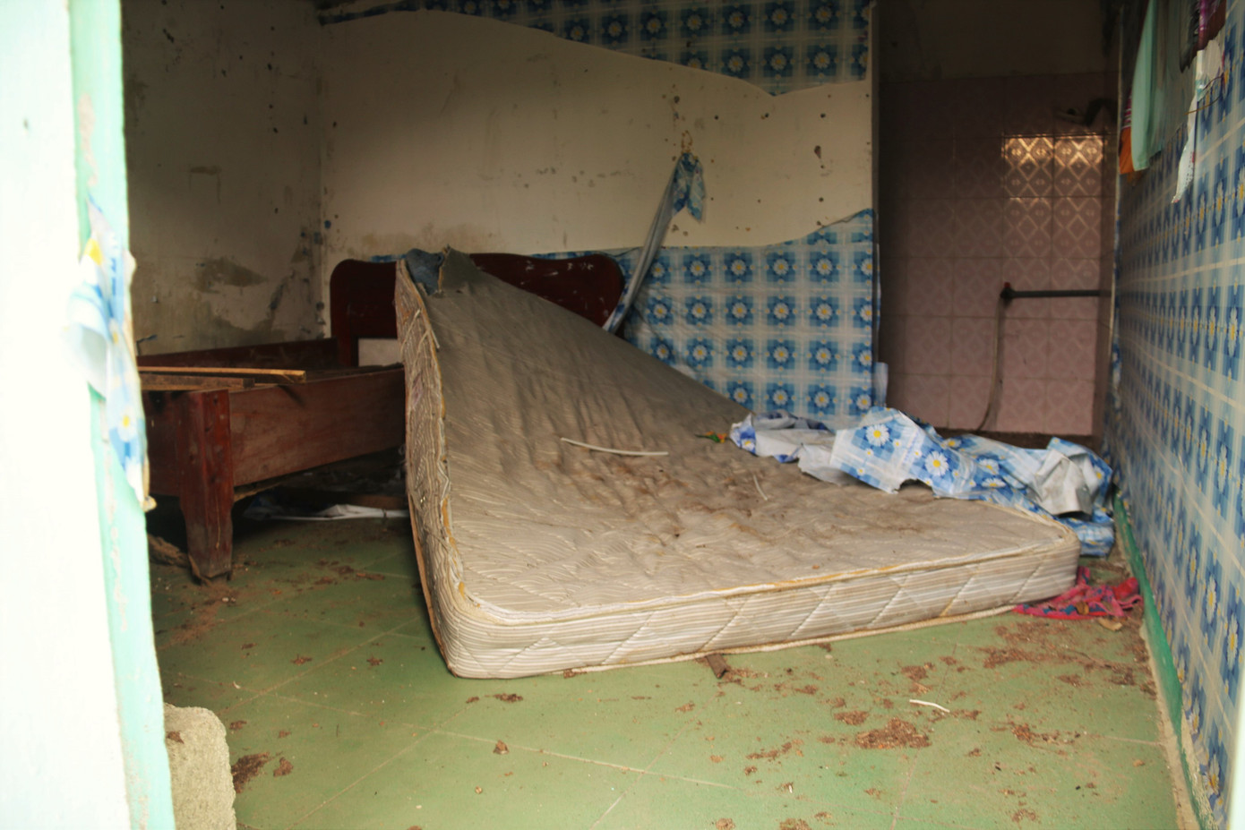 Cảnh hoang tàn ở khu du lịch biển Xuân Thành ảnh 10