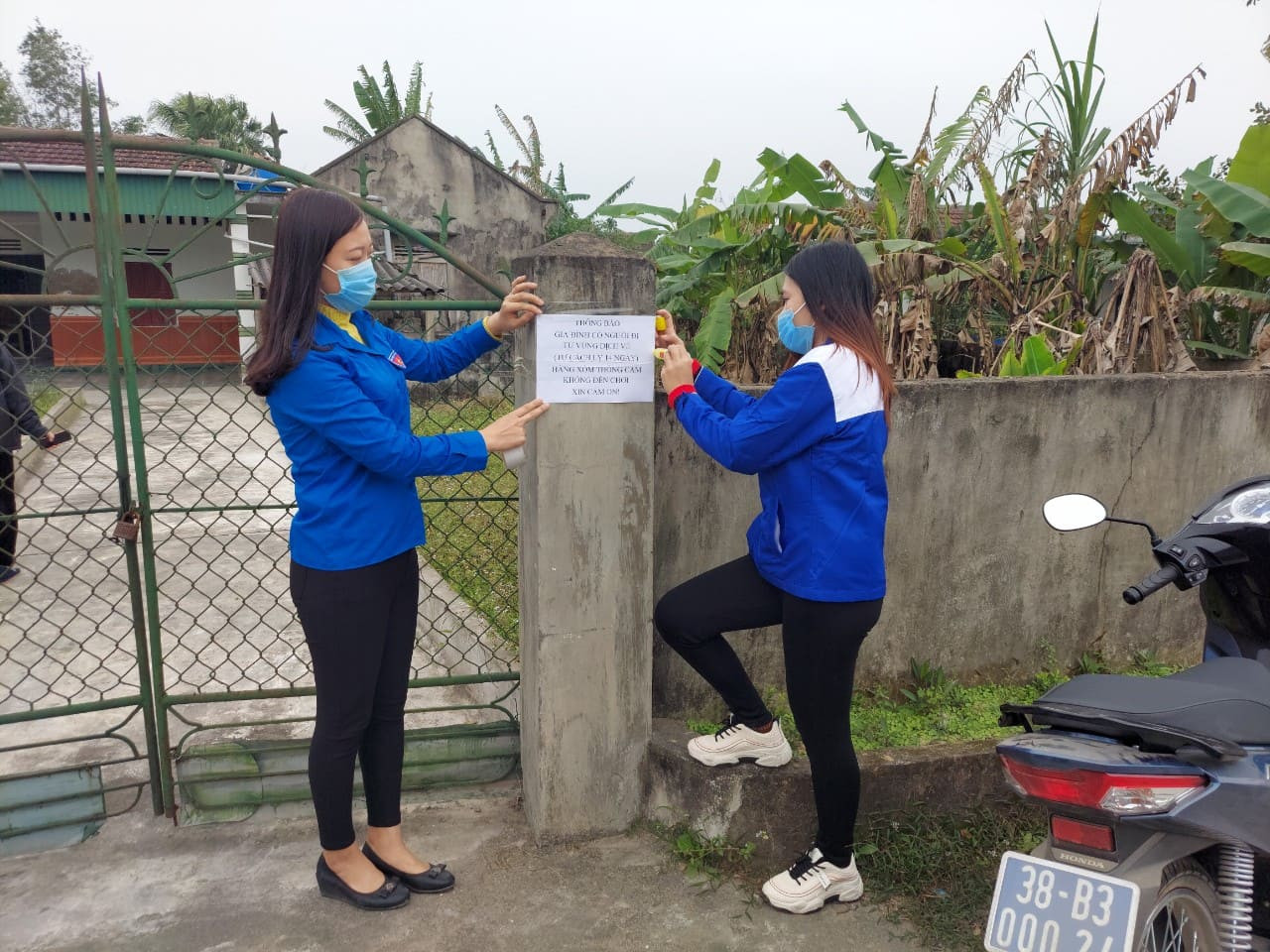 Tuổi trẻ Hà Tĩnh thực hiện nhiều hoạt động phòng dịch COVID-19 ảnh 9