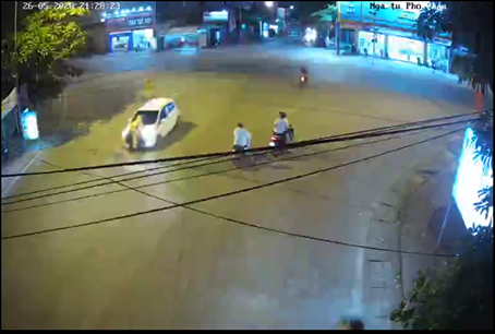 Tài xế lái xe hất CSGT lên capo bỏ trốn hơn 3km bị khởi tố ảnh 1