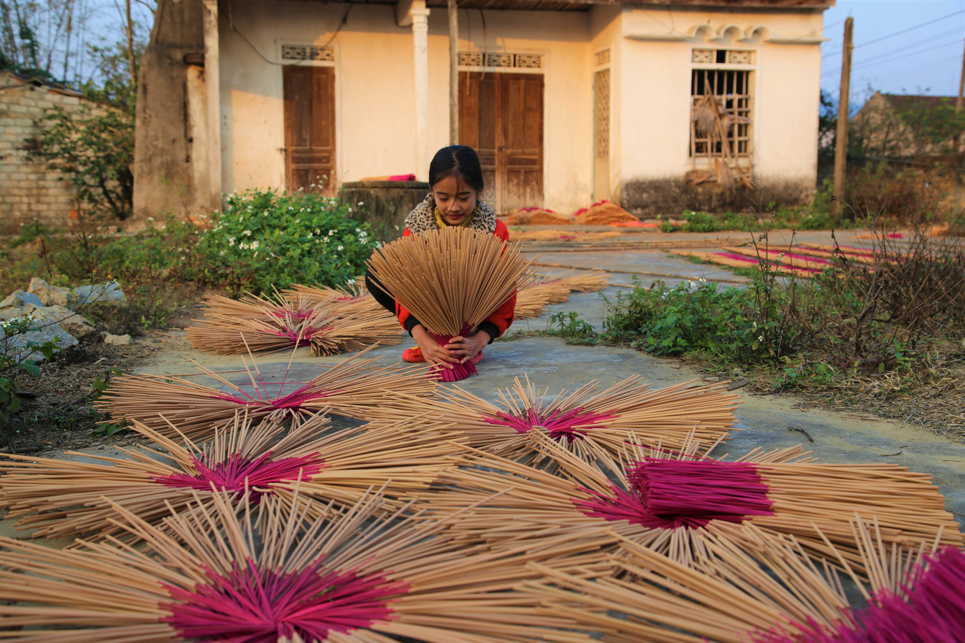 Làng nghề làm hương Hà Tĩnh vào vụ Tết ảnh 18