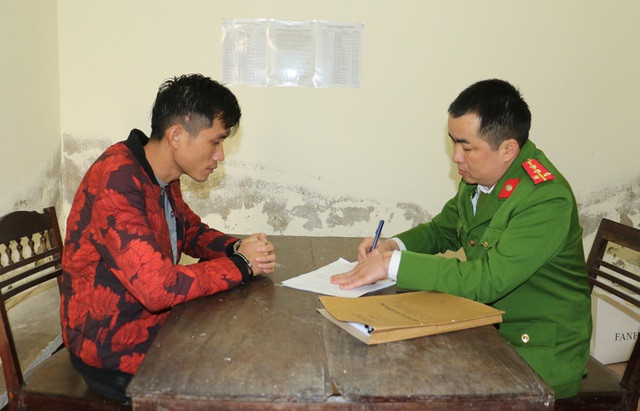 Bắt 4 nghi phạm trộm ô tô ở Nghệ An ảnh 1